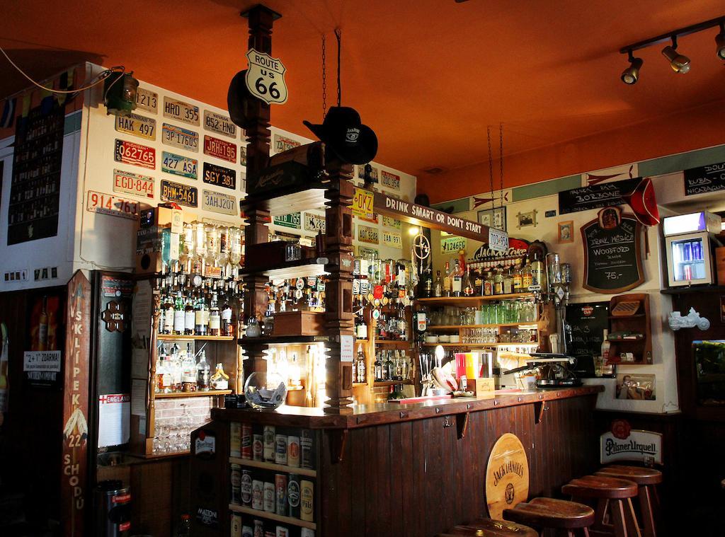 Pension Alfa & Whisky Pub Tabor Luaran gambar